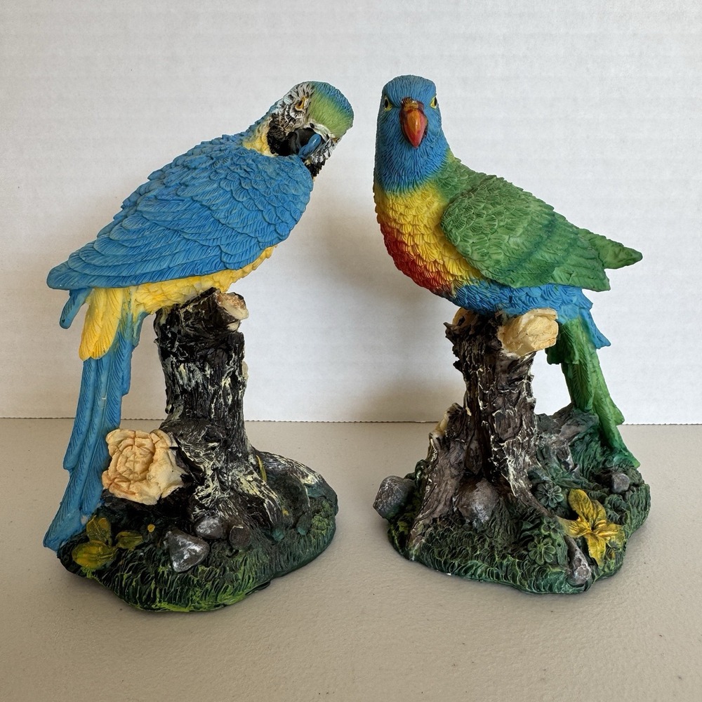 Two Blue/Yellow/Green Macaw Parrot Figurines Hand Painted Resin Bird Statues 6”